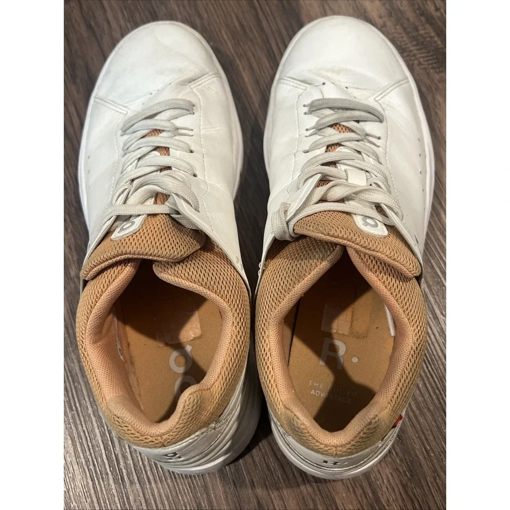 On Cloud The Roger Advantage All White Leather Shoes Sneaker Women's Sz 9